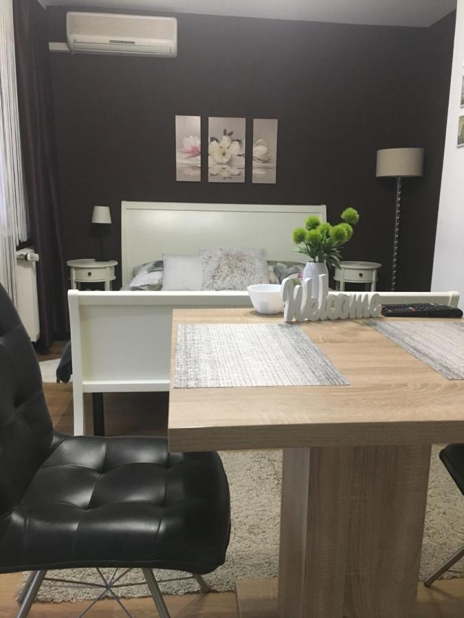 Magnolia Apartment, Osijek - Self Check In Ösek Dış mekan fotoğraf